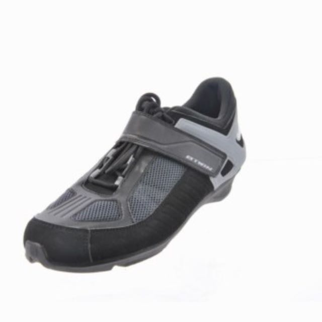 btwin cleats