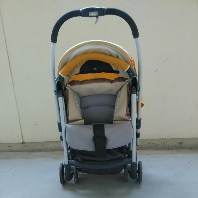 Combi Baby Stroller Ultra Light Weight 2way Handle Stroller, Babies