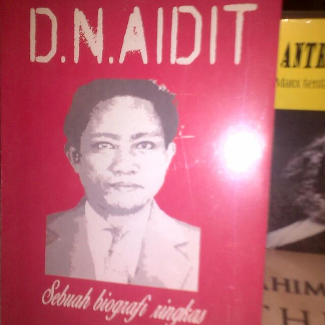 Dn Aidit Series Buku Alat Tulis Buku Di Carousell