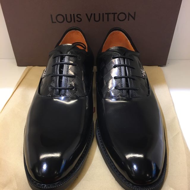LOUIS VUITTON SNEAKERS MEN, Luxury, Sneakers & Footwear on Carousell
