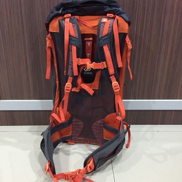 Hiking/ Backpack Bag. Quechua Forclaz 40 Air +, Sports Equipment