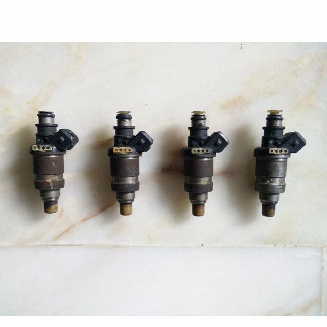 4 X EK9 Type-R Fuel Injectors, Car Accessories on Carousell