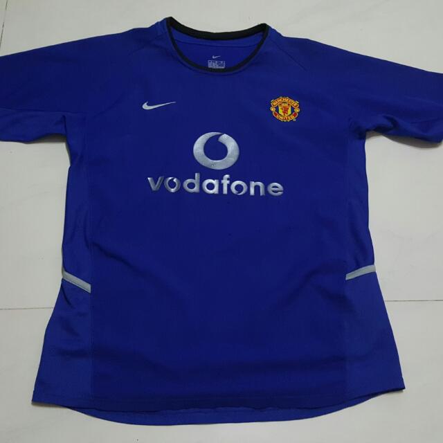 Authentic Manchester United 2002 03 3rd Kit Large Youth Adult Xs David Beckham Men S Fashion On Carousell