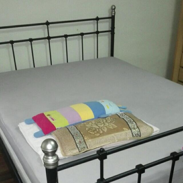 Ikea Svelvik Queen Size Bed Frame And Spring Mattress Furniture On Ikea Svelvik Queen Size Bed Frame And Spring Mattress Furniture On Carou