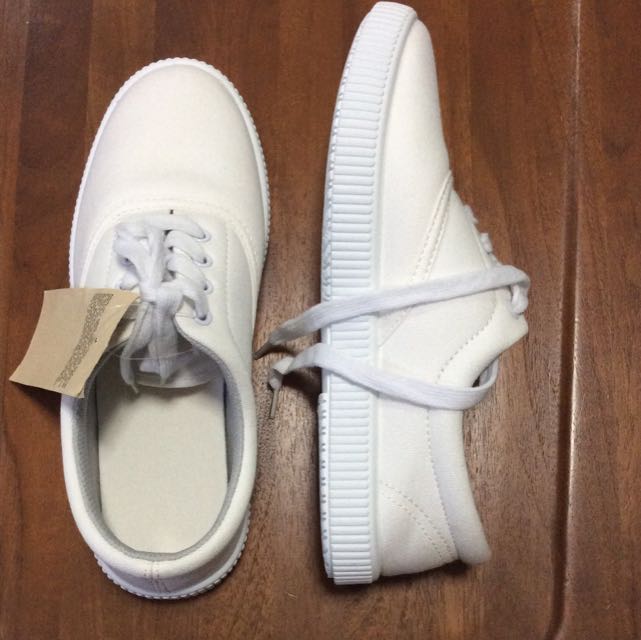 muji white sneakers
