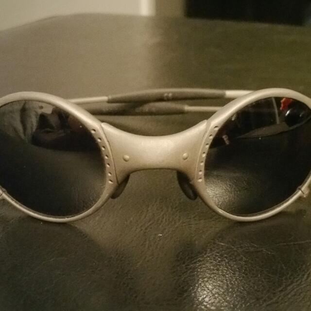 Oakley Mars クレーター 待て