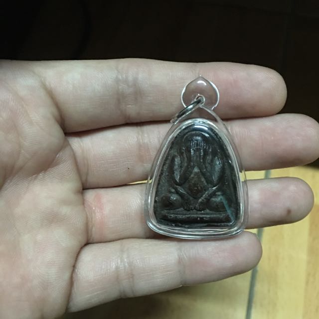 Thai Amulet Rare 6 Hands Pidta Maha Ut Lp Pae Beautiful Condition Thai Amulets Be2514 1971 Pitda 6 Hands Men S Fashion On Carousell