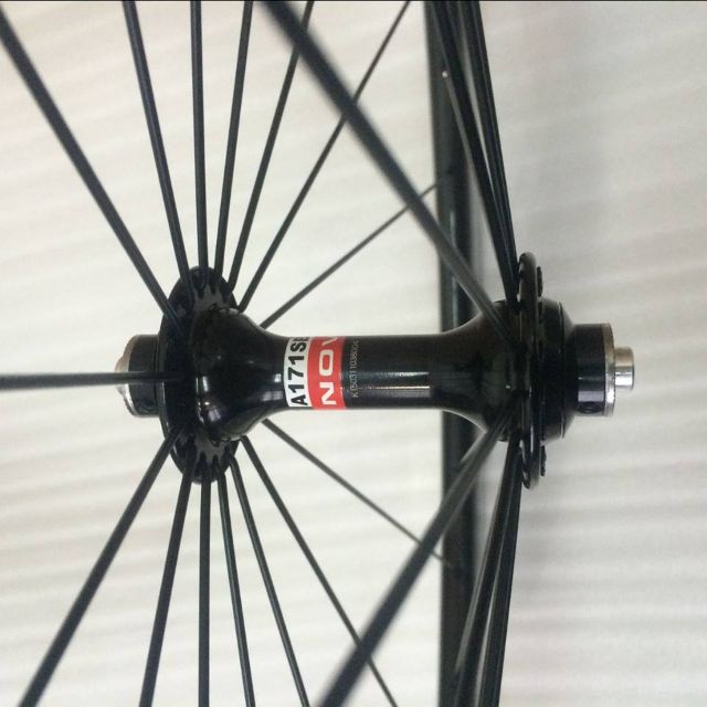 YEOLEO Carbon Alloy Wheelset 60mm depth with 32 spokes( Suitable for