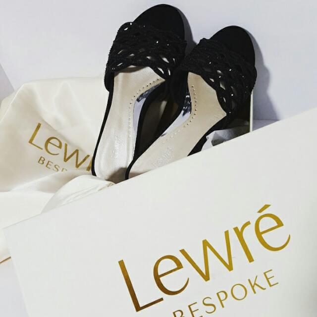 Reduced 150 BNIB Lewre Bespoke Wedges BLACK size 38 Fits 36.5 37 Small Cutting