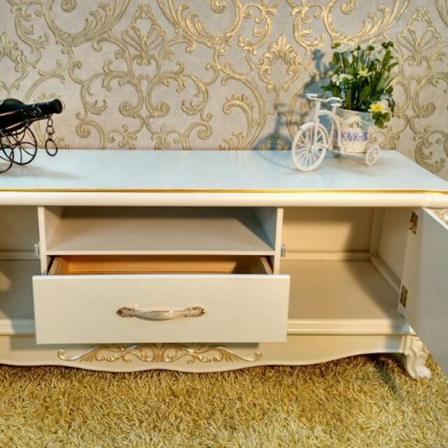 Victorian Style TV Console, Furniture & Home Living, Furniture, TV