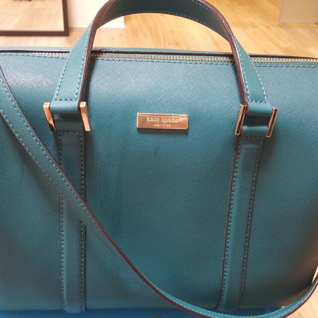 1 Yr Old Kate Spade Bag, Women's Fashion, Bags & Wallets, Purses & Pouches  on Carousell