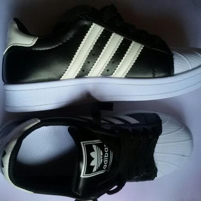 Adibas Shoes, Women's Fashion, Footwear, Sneakers on Carousell