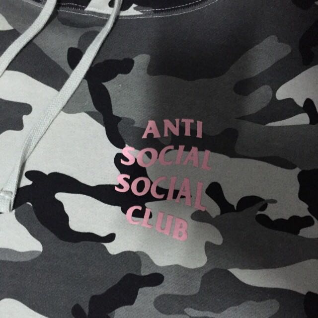 Gildan deals camo hoodie