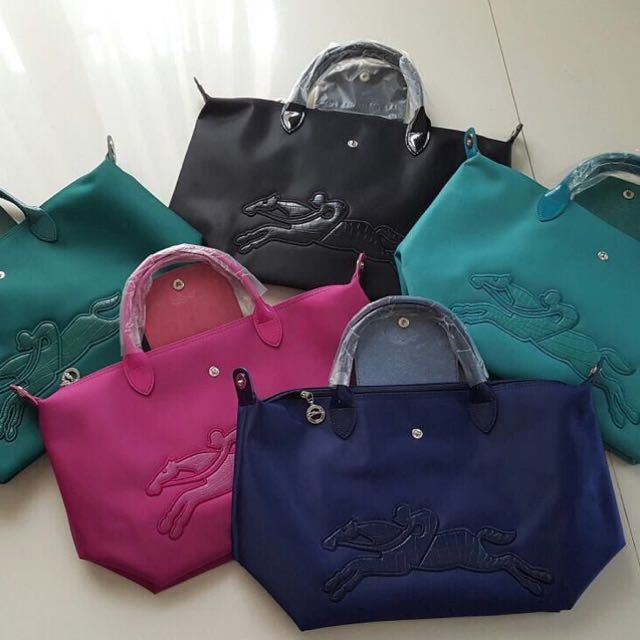 Longchamp Neo Victoire Womens Fashion On Carousell