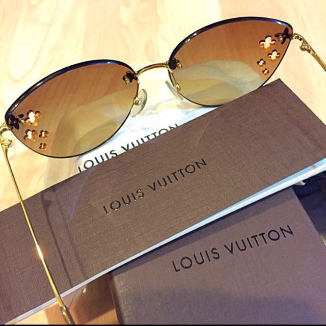 LOUIS VUITTON Desmayo Sunglasses Pink 88726