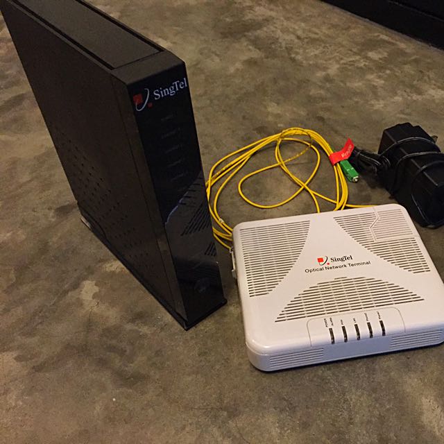 SingTel Dual Band Modem & Optical Network Terminal, Computers & Tech