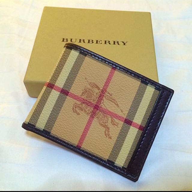 BRAND NEW Authentic Original Burberry Wallet, Luxury, Bags & Wallets on  Carousell