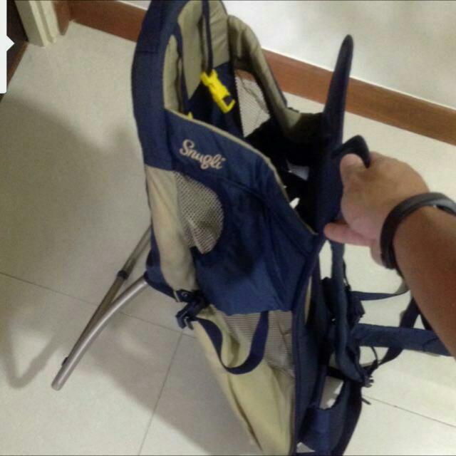 Evenflo Baby Hiking Carrier, Babies & Kids, Going Out, Carriers