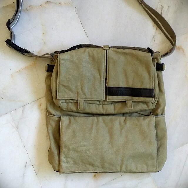 sidekick sling bag