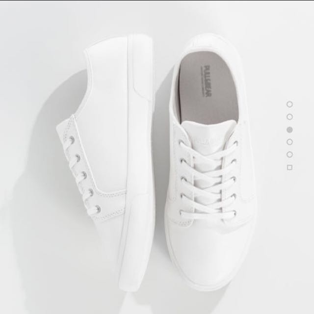 white pull on trainers