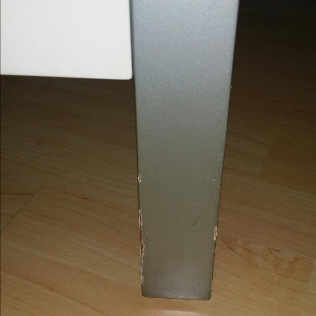 Side Table (Category: Tables & Sets) located in Singapore. Submitted by izning (Listing ID 53263977, Image 3). Description: .