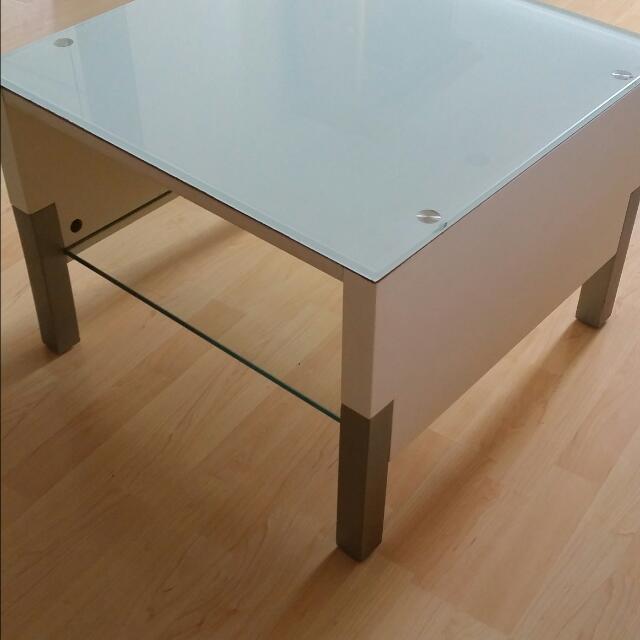 Side Table (Category: Tables & Sets) located in Singapore. Submitted by izning (Listing ID 53263977, Image 2). Description: .