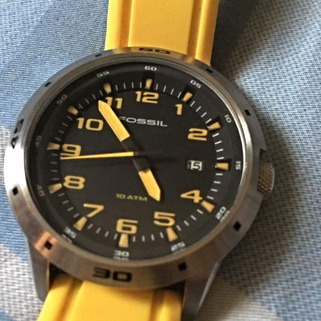Yellow fossil deals watch