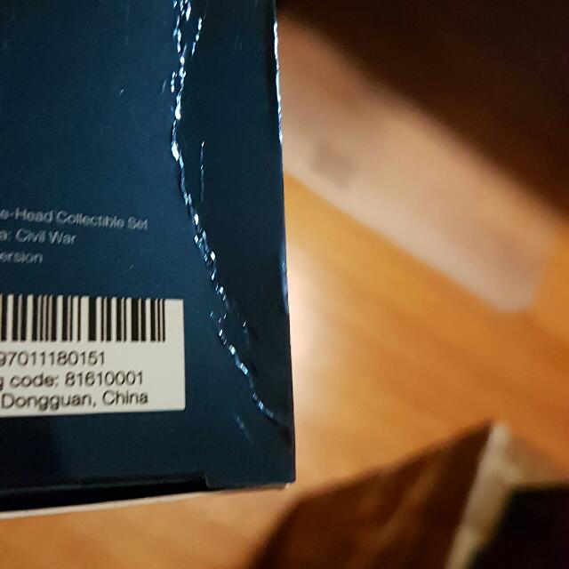 (Slightly Dented box)Hong Kong HOT TOYS popup store exclusive Cosbaby