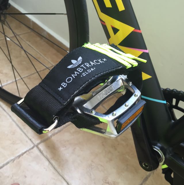 fixie pedal straps