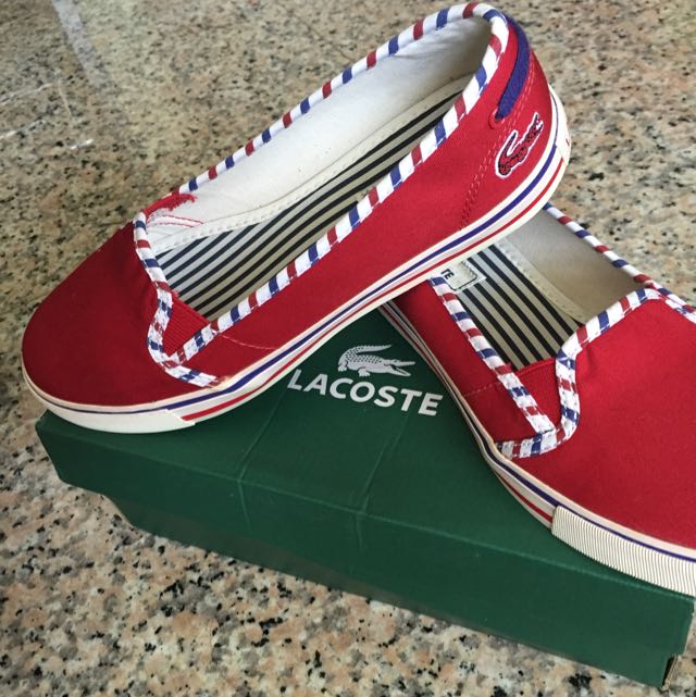 lacoste canvas pumps