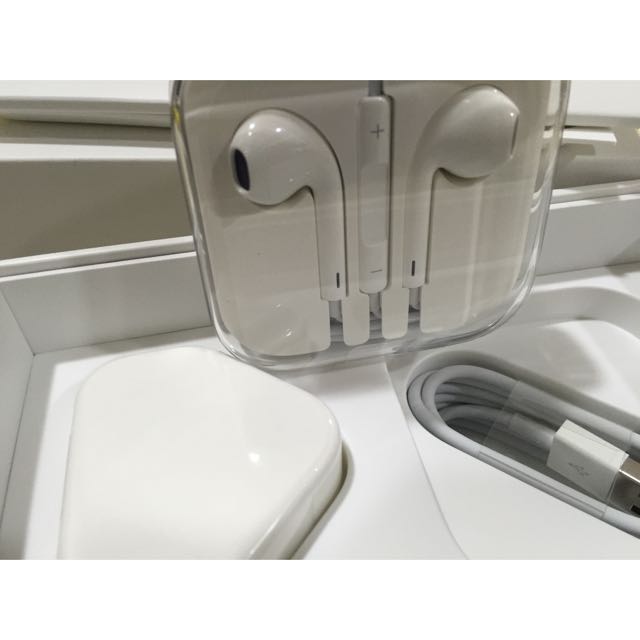 Original Iphone Earpods Adaptor Lightning Cable, Computers & Tech