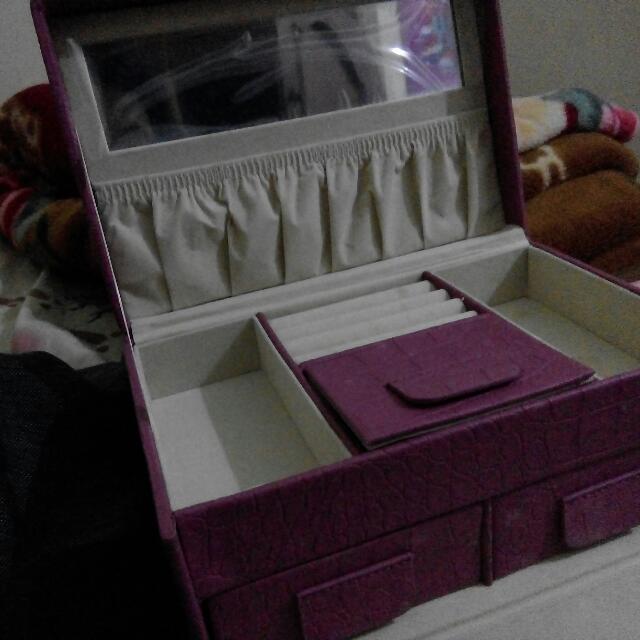 Satu Set Oriflame Make Up Box Clutch Fesyen Wanita Di Carousell