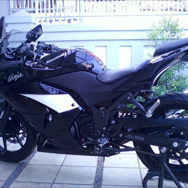 Kawasaki ninja 250cc Tahun 2008, Motor di Carousell