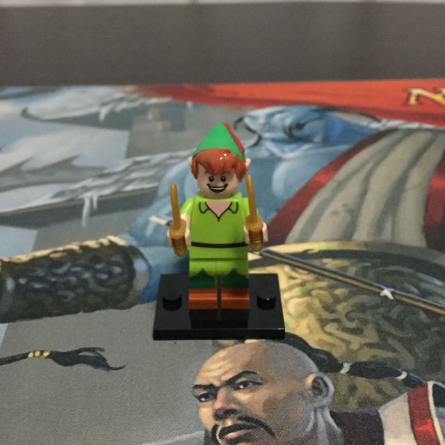 Lego Disney MiniFigure Captain Hook & Peter Pan