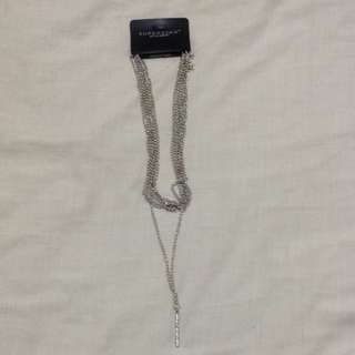 STATEMENT NECKLACE