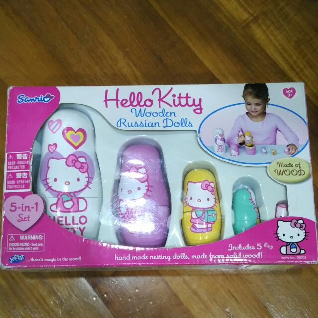 hello kitty nesting dolls