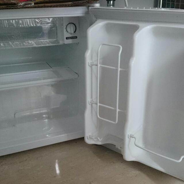 LG Mini Bar Fridge USED, TV & Home Appliances, Kitchen Appliances