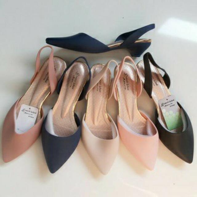 Jelly Shoes Bio Polos Sepatu Cantik Sepatu Murah Women S Fashion On Carousell