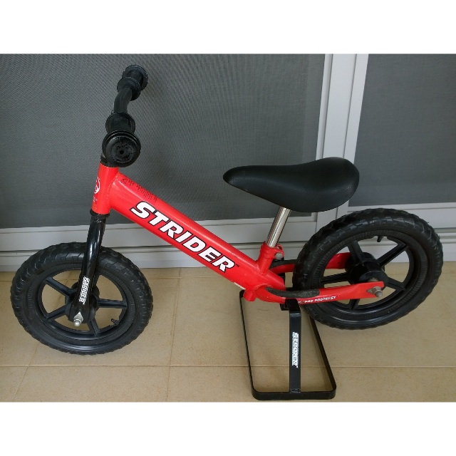 strider bike stand