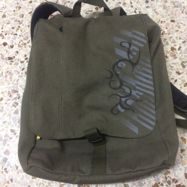 case logic backpack price