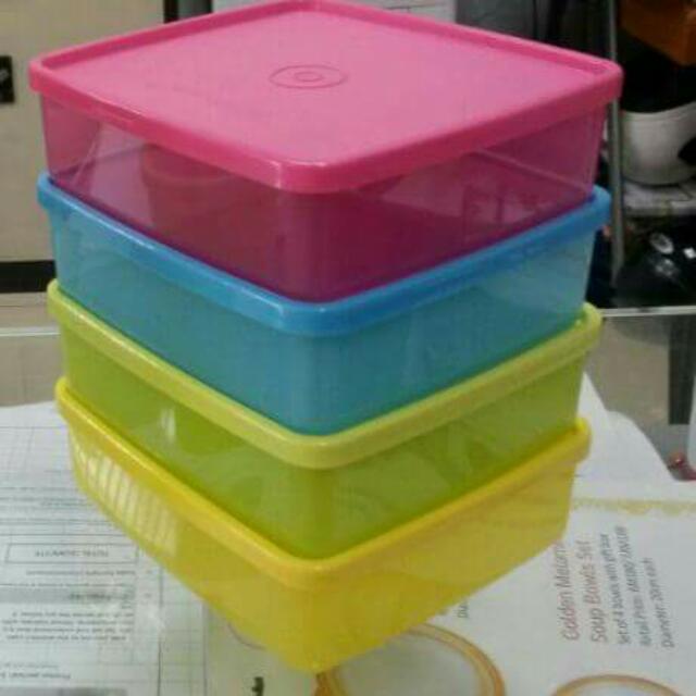 Tupperware Large Square a way 620ml