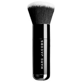 Marc Jacob The Face III Budding Foundation Brush