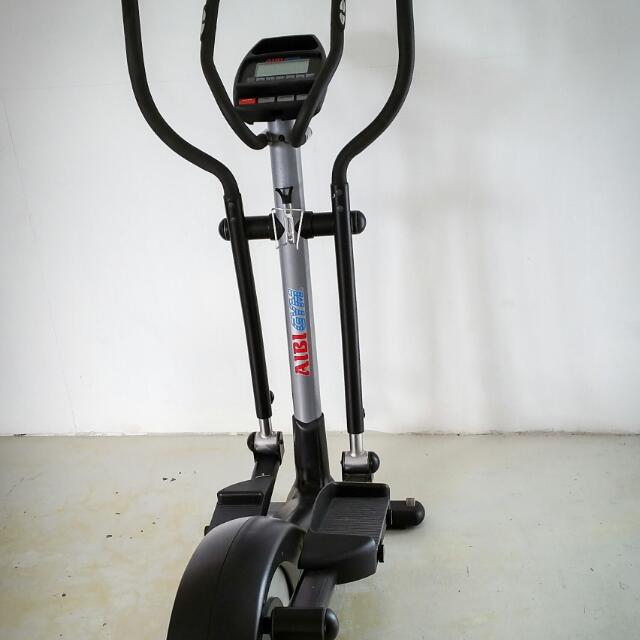 St990 elliptical cross trainer on sale