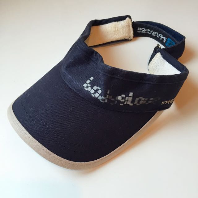 Body Glove Cap (Category: Gloves) located in Kuala Lumpur. Submitted by c.casscass (Listing ID 54371663, Image 1). Description: .