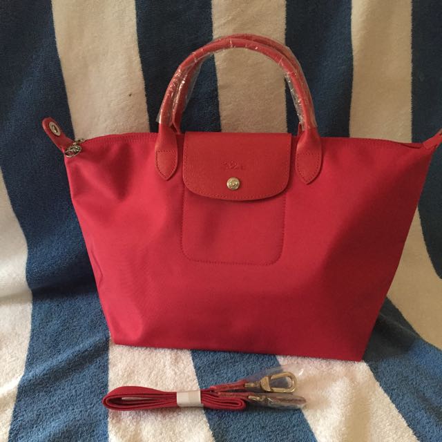 Longchamp Le Pliage Neo Small navy, Women's Fashion, Bags & Wallets, Tote  Bags on Carousell