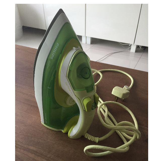 philips ecocare steam iron