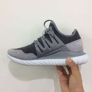 正品 Adidas Tubular Ridial