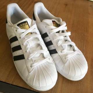 Adidas Shoes (Size 8-9)