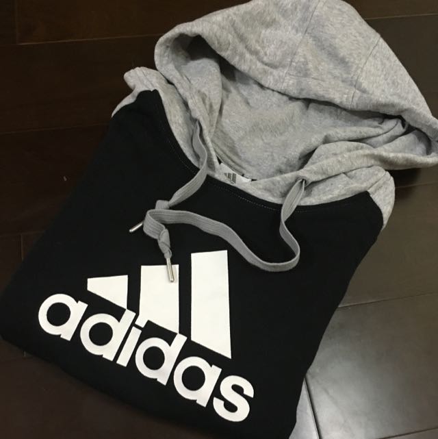 Adidas 帽T 黑灰拼接袖基本款三條線, 她的 