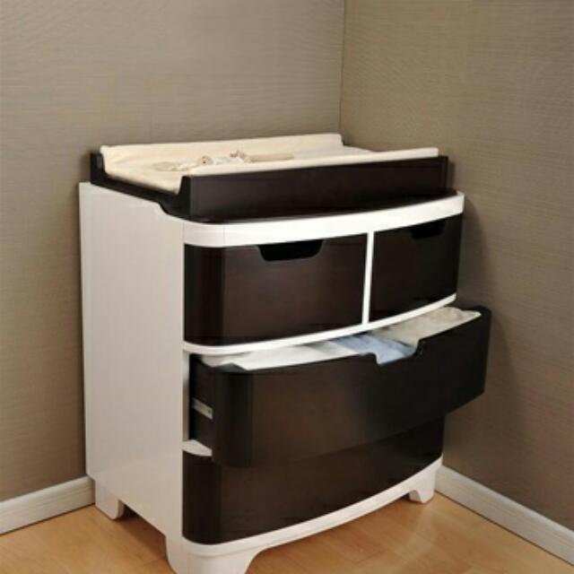 Bloom on sale changing table